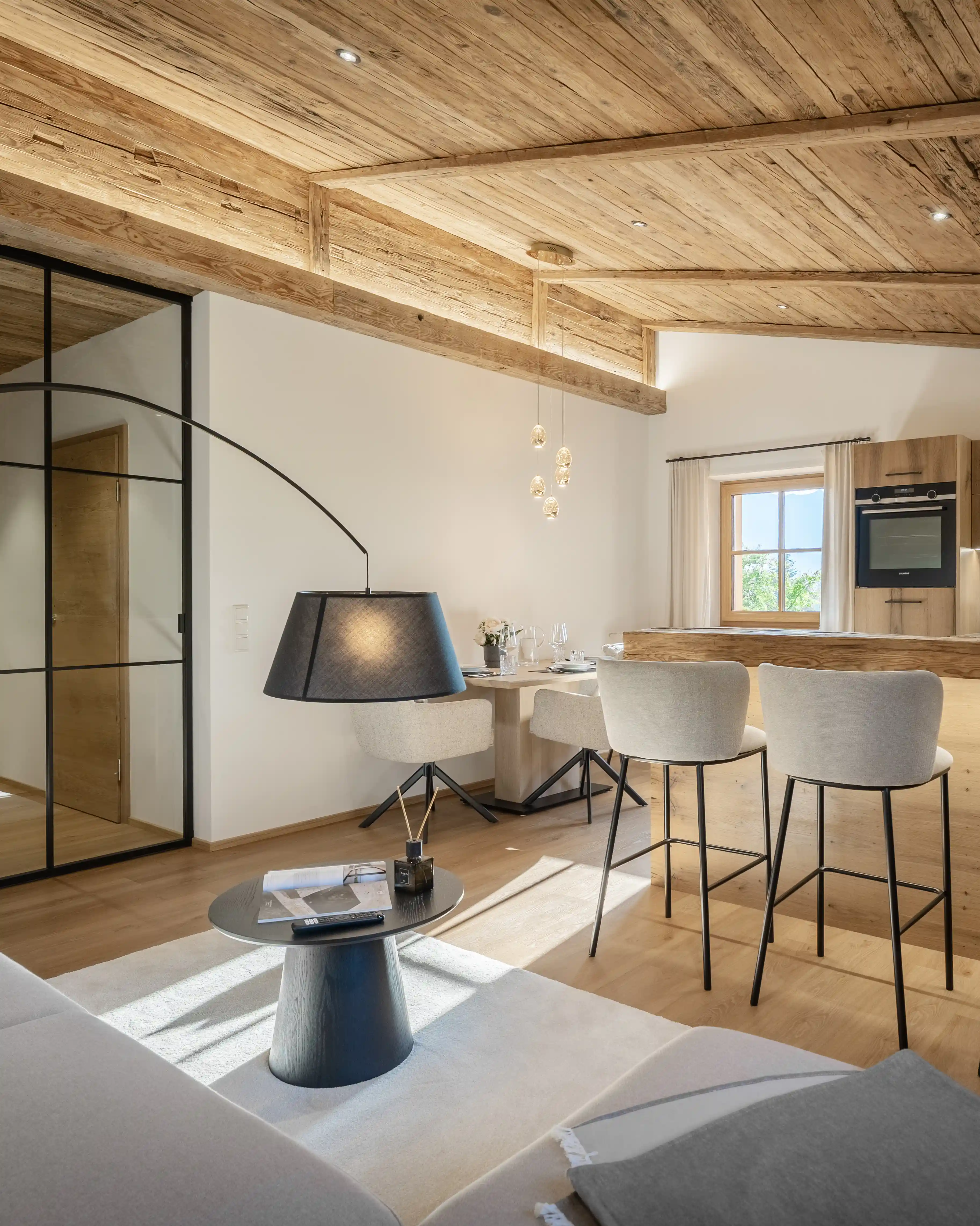 Luxury Apartment with mountain view